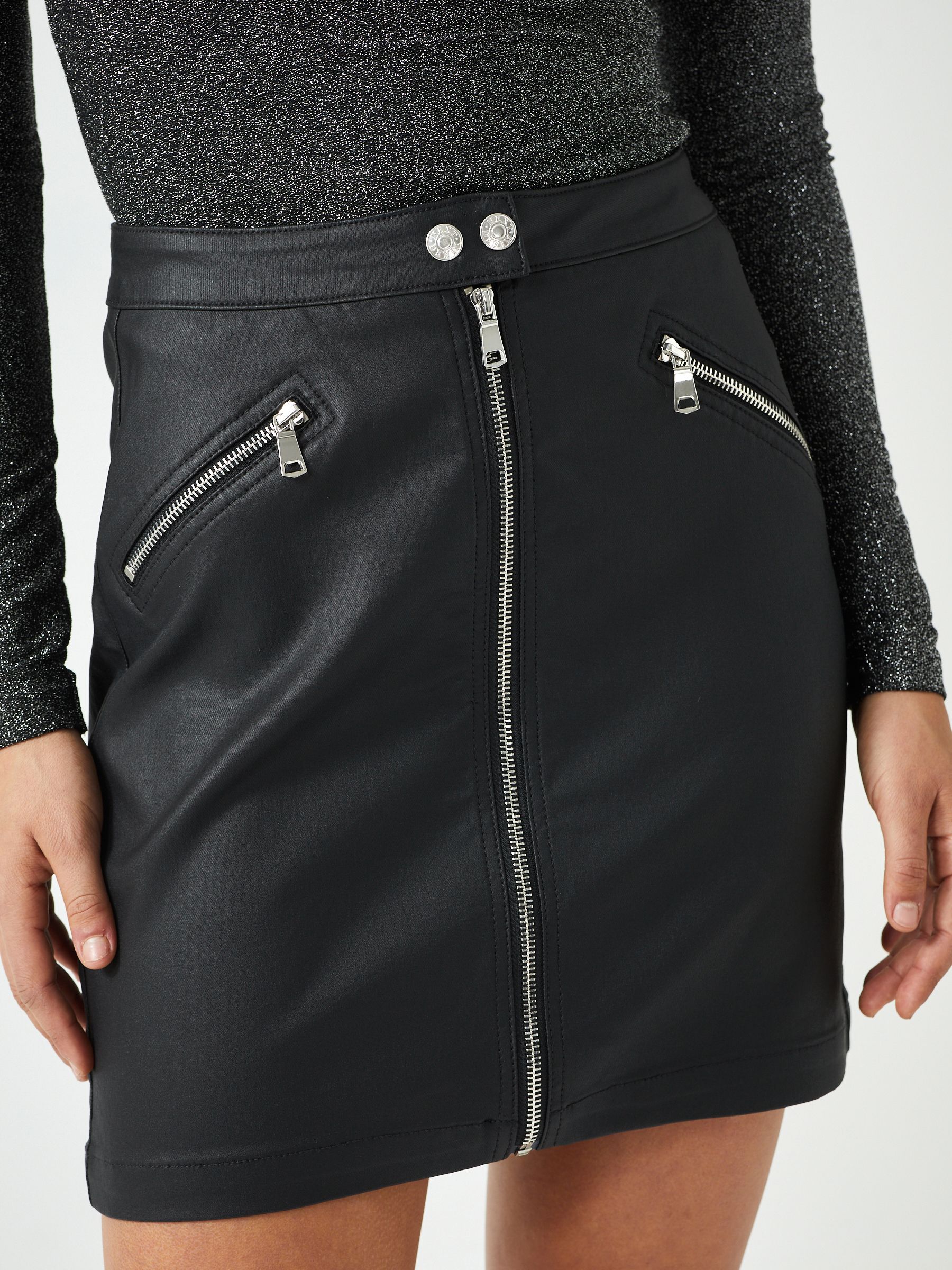 Acheter Noir Mini jupe zippee en jean enduit from Next Luxembourg
