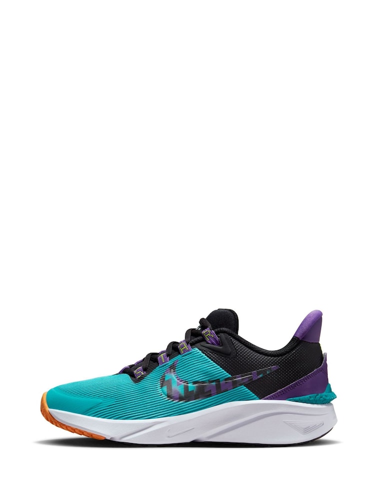 Nike Green Youth Star Runner 4 Trainers - Image 2 of 12