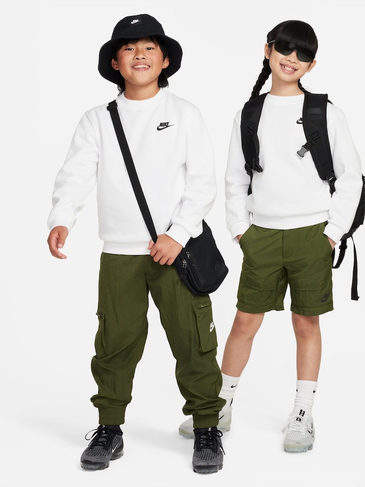 Wit - Nike Club fleece sweatshirt - Image 6 of 7
