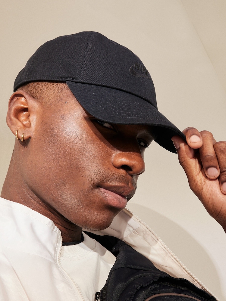 Nike Black Club Unstructured Futura Wash 100% Cotton Cap - Image 3 of 5