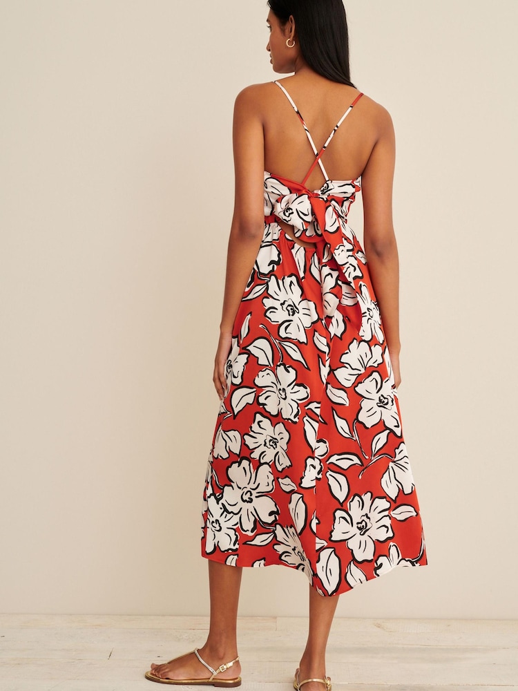 Rot mit floralem Muster - Midi-Trägerkleid mit Wasserfallausschnitt hinten - Bild 2 von 6 Rot mit floralem Muster - Midi-Trägerkleid mit Wasserfallausschnitt hinten - Bild 2 von 6