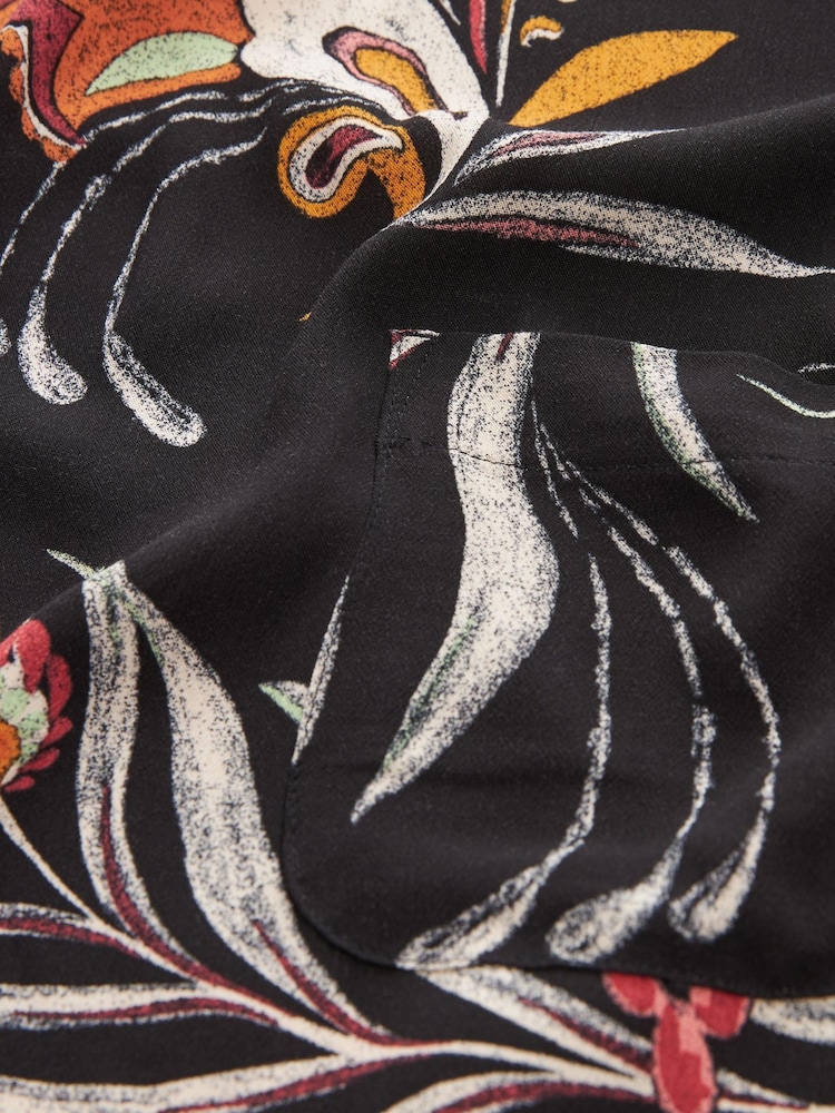 Black Feather Printed Short Sleeve Curved Hem T-Shirt - Image 6 of 6