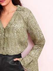 Green Snake Print V-Neck Long Sleeve Blouse - Image 3 of 5