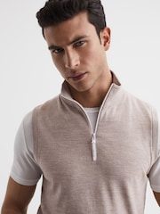 Reiss Stone Melange Wedge Golf Merino Sleeveless Half-Zip Jumper - Image 4 of 5
