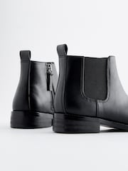 Schwarz - Niedrige Chelsea-Stiefel - Bild 3 von 5