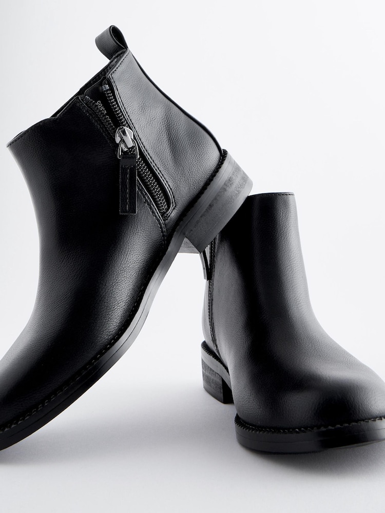 Schwarz - Niedrige Chelsea-Stiefel - Bild 5 von 5