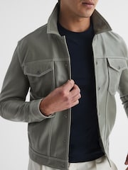 Reiss Sage Gisborne Leather Press Stud Trucker Jacket - Image 4 of 5