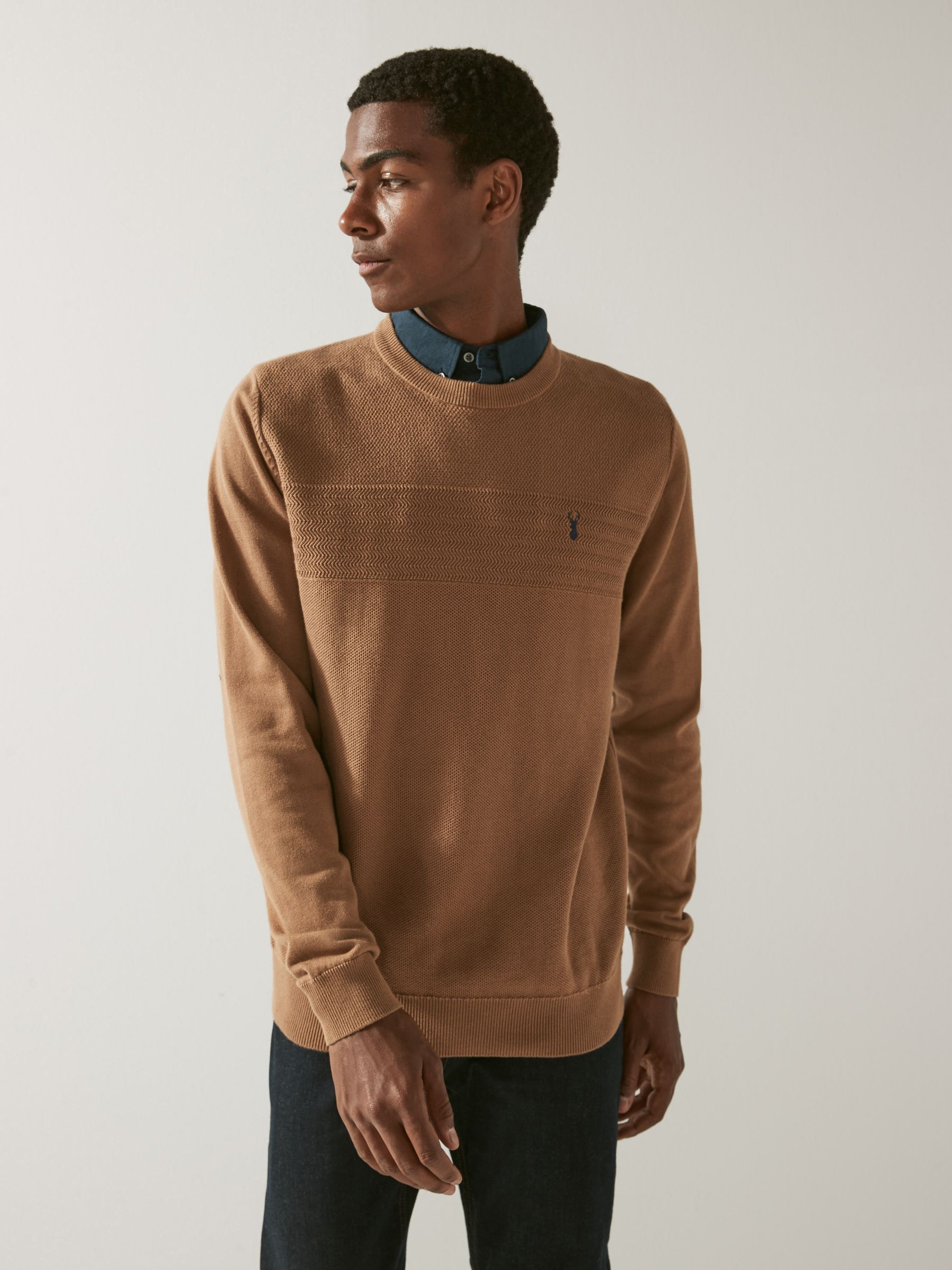 Collar under crewneck outlet