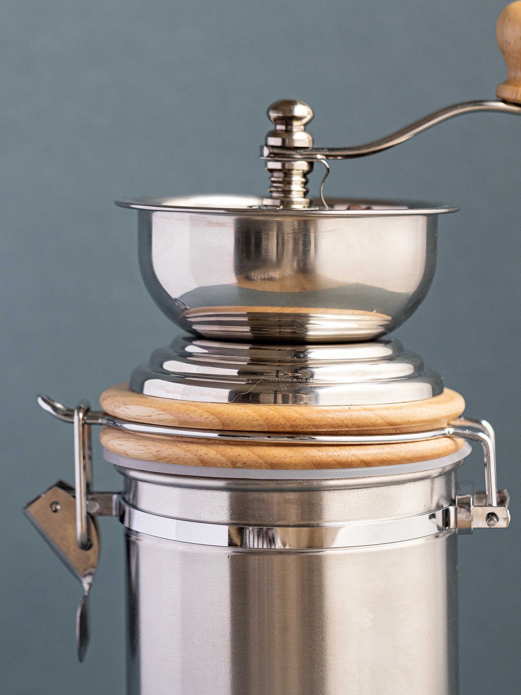 La Cafetière Stainless Steel Traditional Coffee Grinder, Silver - Image 6