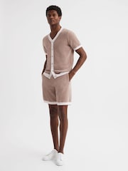 Reiss Champagne Striker Chenille Press Stud V-Neck Shirt - Image 3 of 5