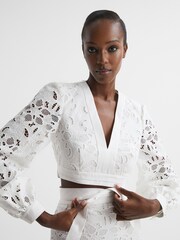 Reiss White Immi Lace Cropped Co-ord Blouse - Image 6 of 6