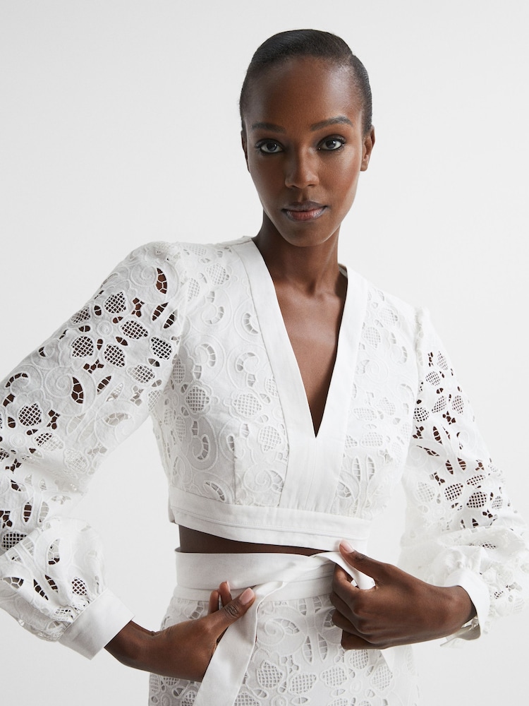Reiss White Immi Lace Cropped Co-ord Blouse - Image 6 of 6 Reiss White Immi Lace Cropped Co-ord Blouse - Image 6 of 6
