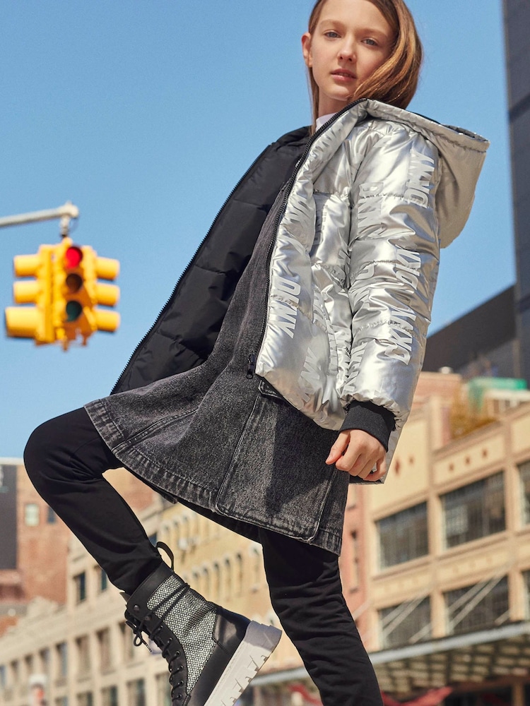 DKNY Wendbarer Steppmantel mit Logo, Silberfarben - Bild 1 von 6