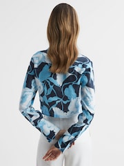 Reiss Navy/Blue Dahlia Print Linen Cropped Tie Front Blouse - Image 5 of 7