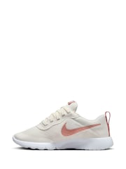 Nike White/Pink Tanjun Go Easy On Junior Trainers - Image 4 of 12