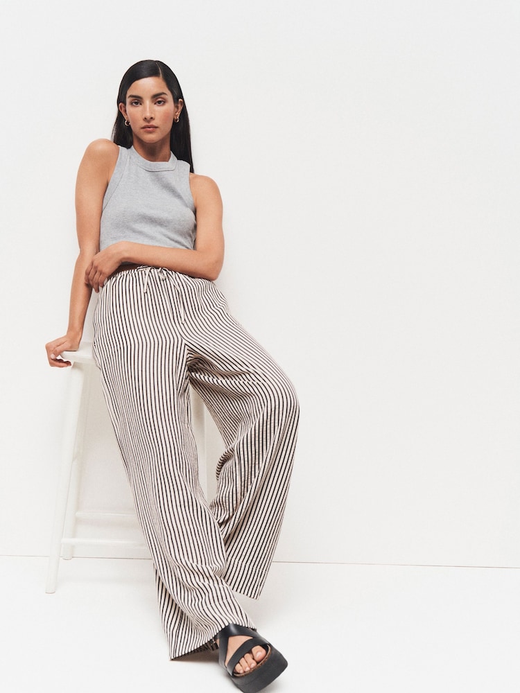 Grey Marl Ribbed Shorter length Sleeveless Racer Vest Tank Top - Image 2 of 5