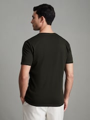 Reiss Oxidised Green Dayton Cotton V-Neck T-Shirt - Image 4 of 6