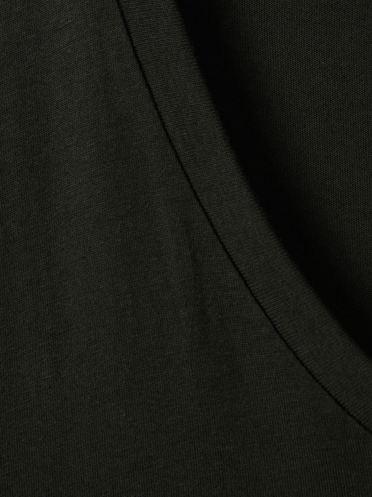 Reiss Oxidised Green Dayton Cotton V-Neck T-Shirt - Image 6 of 6