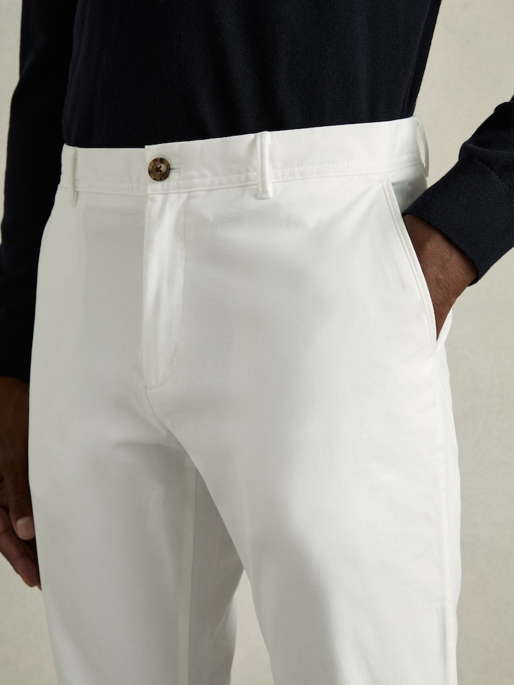 Reiss White Pitch Slim Fit Washed Cotton Blend Chinos - Image 4 of 6