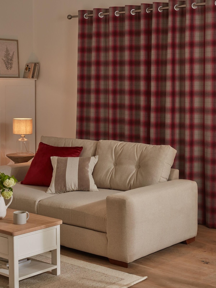 Red Traditional Check Lined Eyelet Curtains - Image 2 of 5
