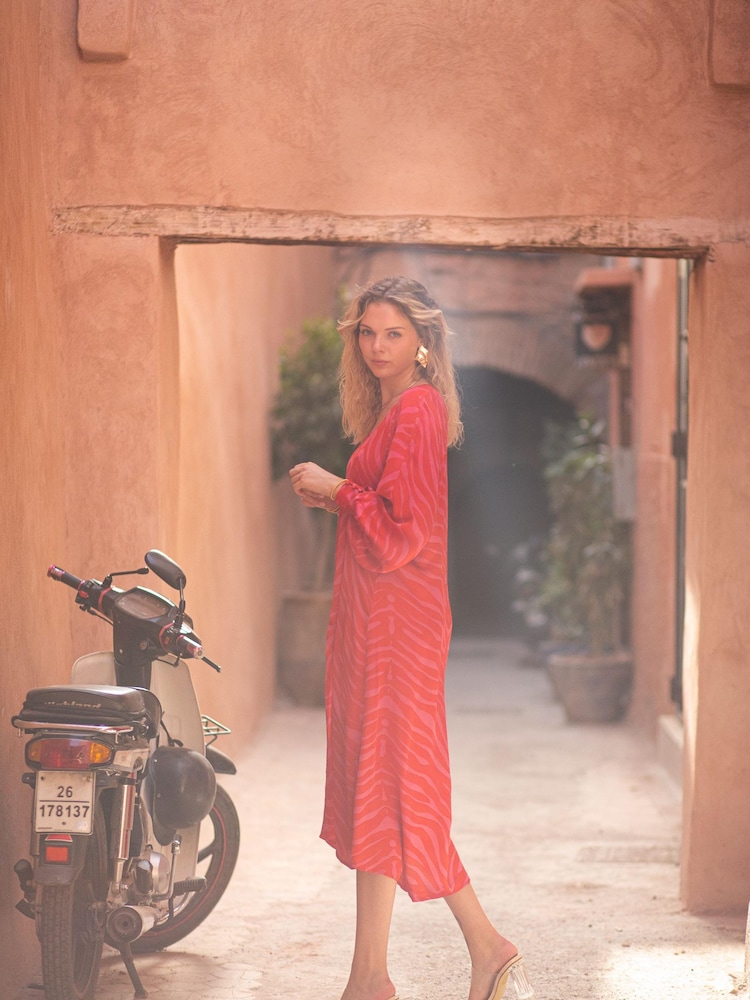 Poppy Field Red Clavel Satin Print Midi Dress - Image 3 of 3