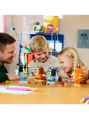 LEGO Bluey Brick-Built Bluey Family 11217 - Image 8 of 8