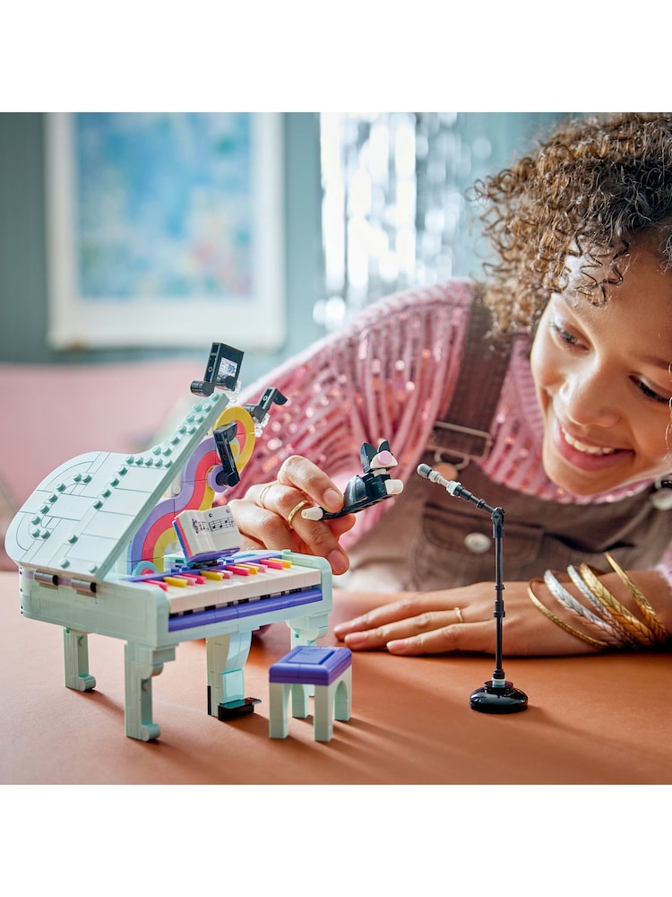 LEGO Creator 3 in 1 Music Decor Piano with Cat 31392 - Image 8 of 8 LEGO Creator 3 in 1 Music Decor Piano with Cat 31392 - Image 8 of 8