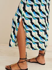 Blue Print Short Sleeve V-Neck Midi Day Dress - Image 5 of 6