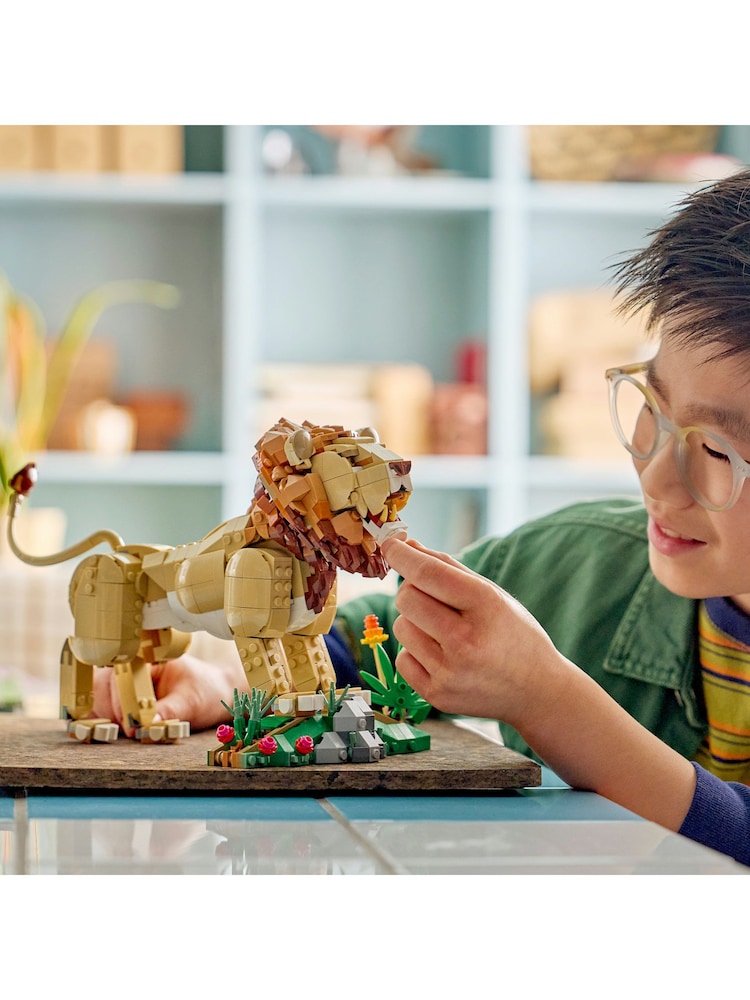 LEGO Creator 3 in 1 Wild Animals: Majestic Lion 31386 - Image 8 of 8 LEGO Creator 3 in 1 Wild Animals: Majestic Lion 31386 - Image 8 of 8