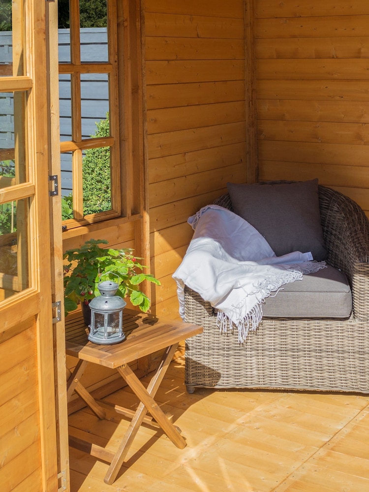 Rowlinson Brown Garden Clarendon Summerhouse - Image 2 of 4