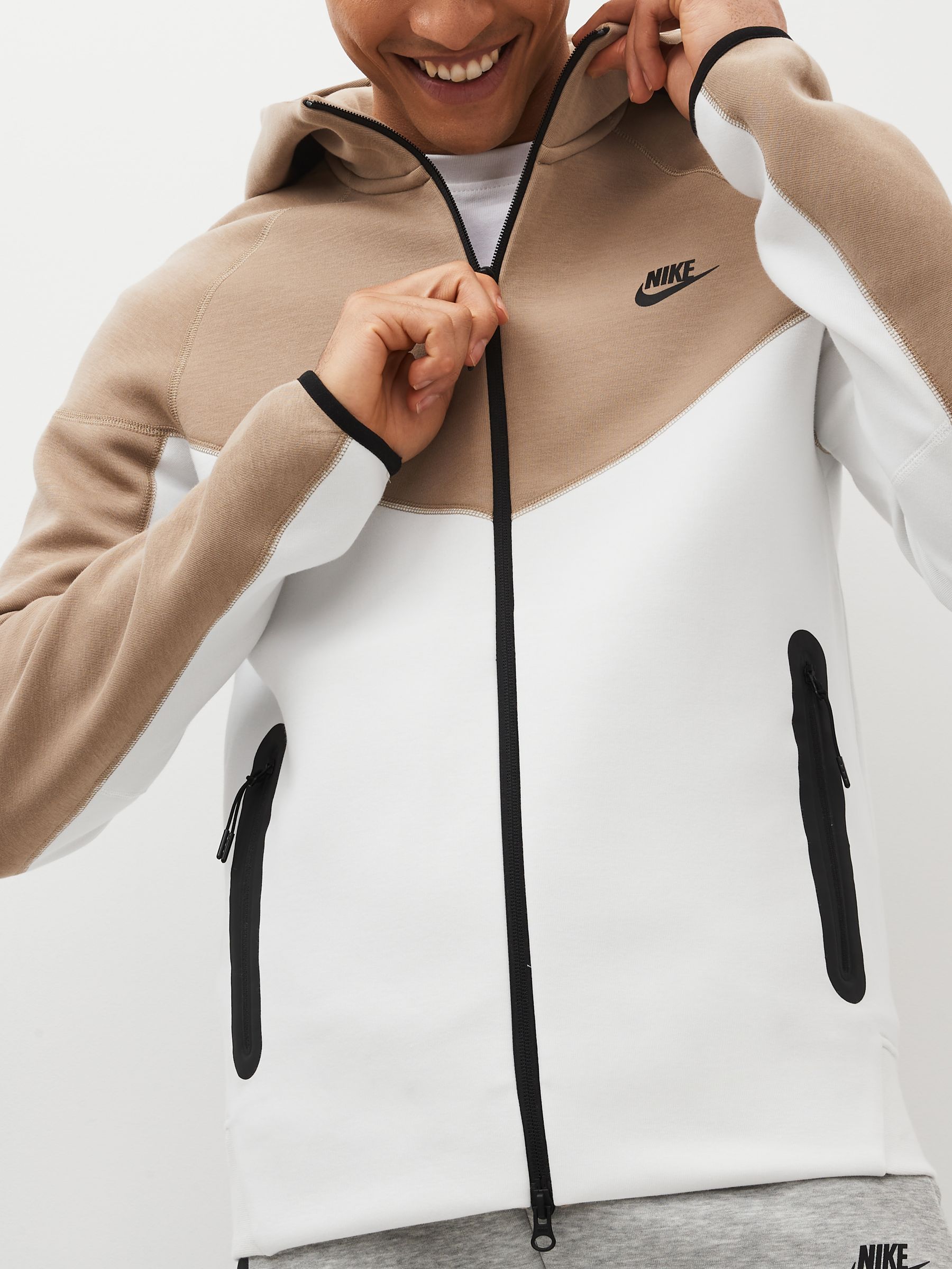White nike fleece jacket online