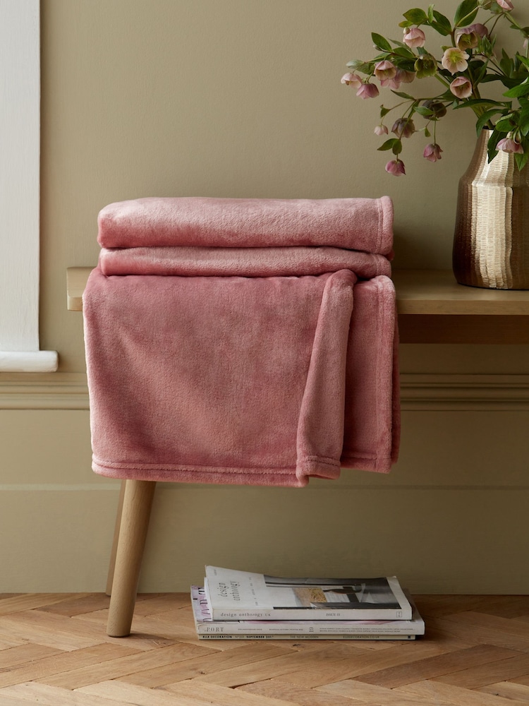Decke aus flauschigem Fleece - Bild 1 von 4 Decke aus flauschigem Fleece - Bild 1 von 4