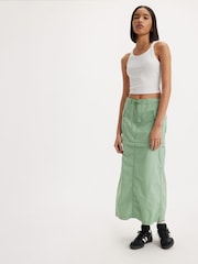 Levi's® Green Green Midi Cargo Skirt - Image 5 of 9