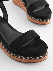 Schwarz - Forever Comfort® Niedrige Schuhe mit Kork-Keilabsatz - Bild 3 von 5
