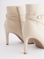 Cream - Gležnjarji s peto in zaponko Forever Comfort® - Slika 7 iz 7