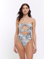 River Island – Bandeau-Badeanzug mit Cut-out und Animal-Print - Bild 3 von 5