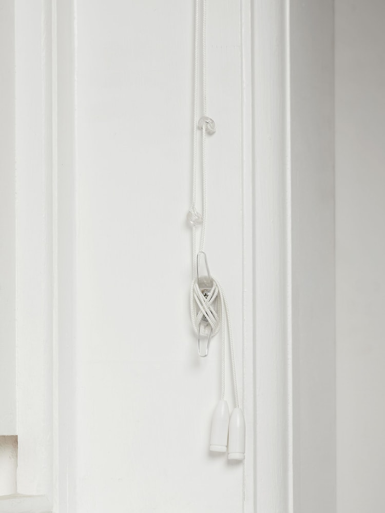 Hampton Stone Natural 50mm Slat Venetian Blinds - Image 5 of 5