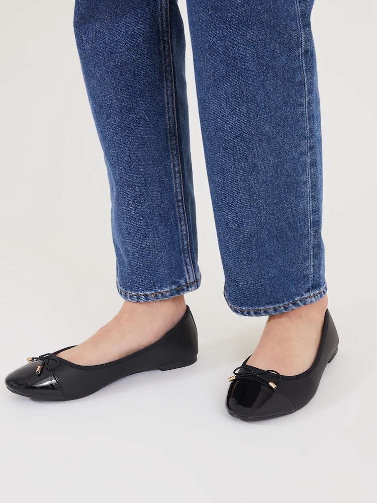 Accessorize Ballerinas mit Schleifendetail - Bild 1 von 4 Accessorize Ballerinas mit Schleifendetail - Bild 1 von 4