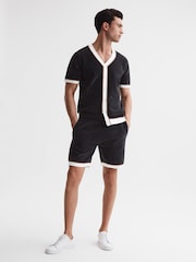Reiss Black Fielder Relaxed Fit Elasticated Chenille Shorts - Image 3 of 5