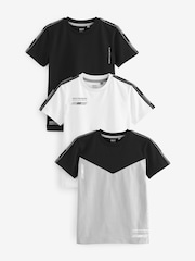 Schwarz/Weiß mit Zierstreifen - Kurzarm-T-Shirts im Colourblock-Design 3er-Pack (3–16 J.) - Bild 1 von 2