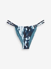 Blau mit Batikmuster - Tanga-Bikinihose mit Raffung - Bild 2 von 5