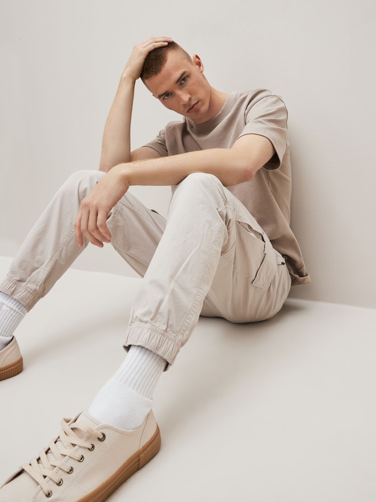 Blanc écru - Coupe fuselée régulière - Pantalon cargo style militaire en tissu stretch - Image 4 of 10