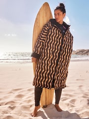 Scion Changing Black Print Robe - Image 3 of 8