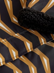 Scion Changing Black Print Robe - Image 7 of 8