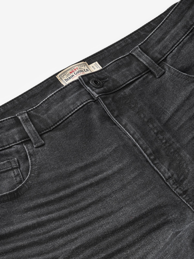 Noir - Ajustement droit - Coupe droite Essential Extensible Jeans - Image 8 of 9