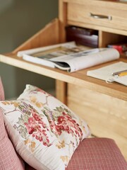 Laura Ashley Oak Milton Bureau - Image 2 of 4