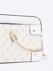 River Island White Padlock Chain Boxy Bag - Image 4 of 5