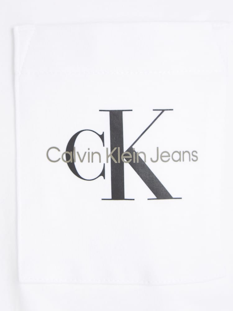 Calvin Klein Jeans Logo Pocket Slim T-Shirt - Image 6 of 6