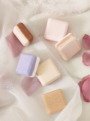 Set of 6 Fragranced Bath Fizzers & Shower Steamers - Image 3 of 3
