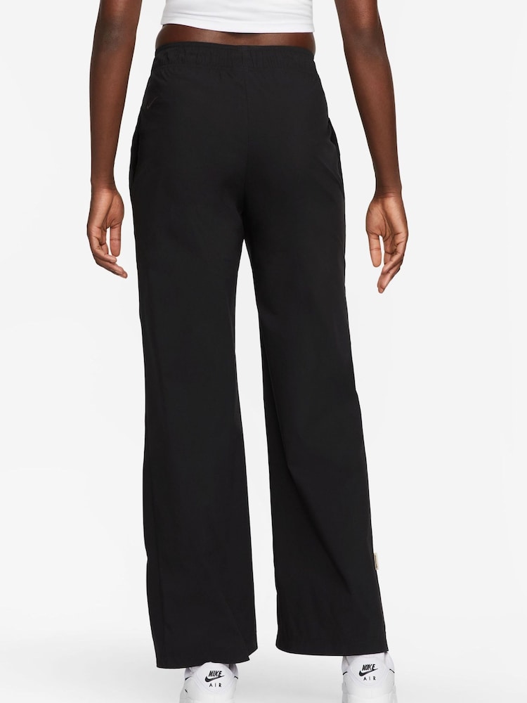 Nike Black Parachute Woven Cargo Trousers - Image 2 of 7